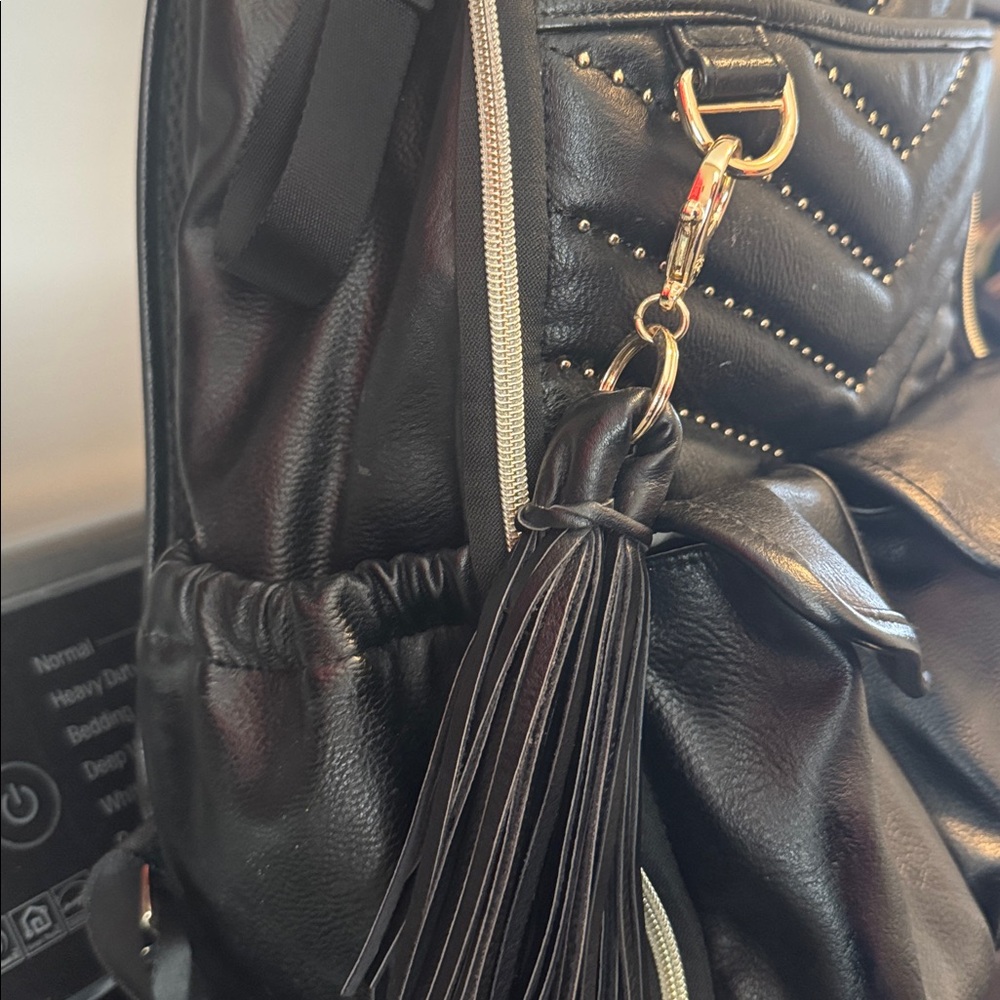 Itzy Ritzy Boss Diaper Bag - Picture 5 of 7